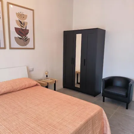 48 Bed and Breakfast 3*